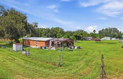 7214 BROKEN OAK Drive, DOVER, FL 33527