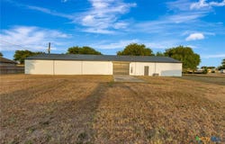 104 Cozzi Circle, Victoria, TX 77901