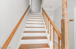 21 Gladstone Avenue, Newark, NJ 07106