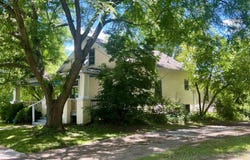 308 E Adams Avenue, Fairfield, IA 52556