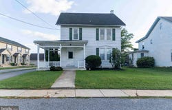 26 N KINZER Road, KINZERS, PA 17535