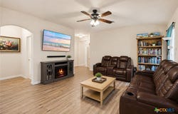 138 Talon Drive, Luling, TX 78648