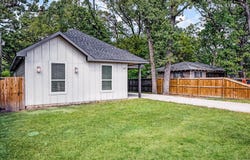 82 Indian Harbor Drive, Mabank, TX 75156