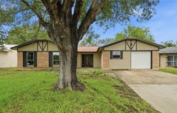 5342 Binz Engleman Rd, San Antonio, TX 78219