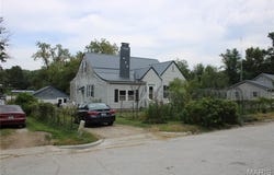 616 S Washington St, Paris, MO 65275
