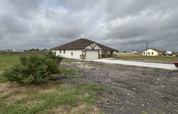 472 County Rd. 679, Natalia, TX 78059