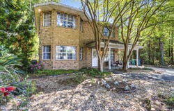7090 Meadow Dale Street, Bay Saint Louis, MS 39520