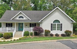 201 Estate Drive, Chester, IL 62233