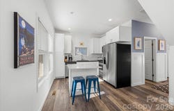 109 Portmanvilla Road, Black Mountain, NC 28711