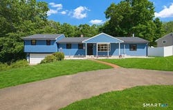 16 Crestview Terrace, Wallingford, CT 06492