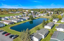93 Golden Pond Est, Akron, NY 14001