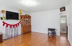 325 W Gilbreath Street, Graham, NC 27253