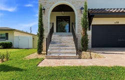 502 E DAVIS Boulevard, TAMPA, FL 33606