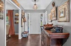 2809 Coral CIR, Alma, AR 72921