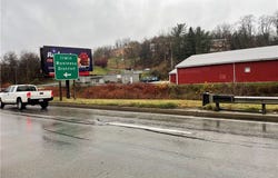 28 FAIRWOOD DR, Irwin, PA 15642