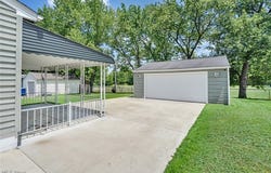 751 Dresden Drive, Hubbard, OH 44425