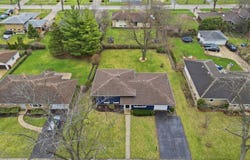1430 E Emmerson Lane, Mount Prospect, IL 60056