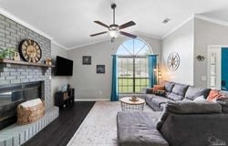 431 Robin Rd, Pensacola, FL 32514