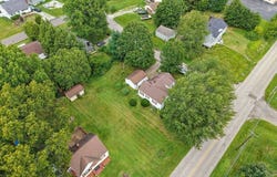 Springfield Lake Drive, Akron, OH 44312