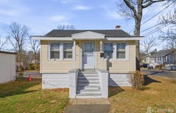 294 Devoe Avenue, Spotswood, NJ 08884