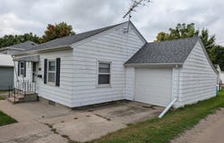 461 2nd Street NW, Wells, MN 56097