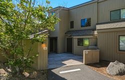 12900 Hawks Beard, Black Butte Ranch, OR 97759