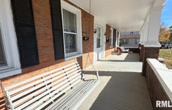 135 E WASHINGTON Street, Rushville, IL 62681