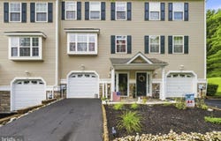 53 HOAG LN, ASTON, PA 19014