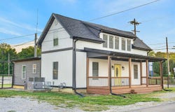 301 S Main Street, Franklin, TN 42134