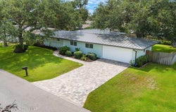 545 Seabreeze Drive, Indialantic, FL 32903