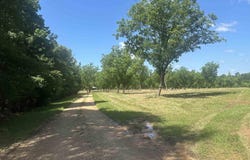 2725 Holly Ridge Rd, Jackson, LA 70777