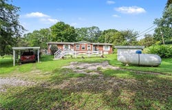 581 State Route K, Amazonia, MO 64421