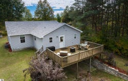 3261 E County Line Road, Kingsley, MI 49649
