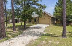 145 Cardinal Loop, Paige, TX 78659