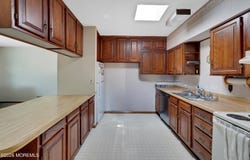 1404 E Central Avenue, Lavallette, NJ 08735