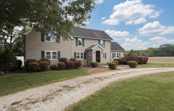 34085 DRUMMOND RD, CRADDOCKVILLE, VA 23341