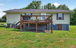 2040 Walker Cove Rd, Sparta, TN 38583