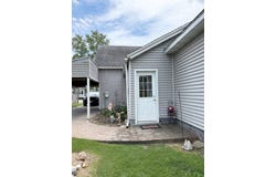 1207 E 7th St, BEARDSTOWN, IL 62618