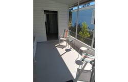586 Sundrop Cir, Ruskin, FL 33570
