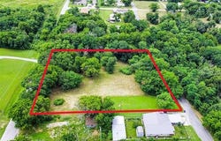 608 S Cherokee Street, Locust Grove, OK 74352