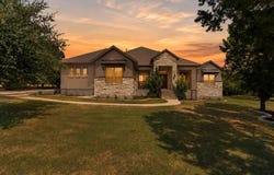 216 Oak Valley Ct, Georgetown, TX 78633
