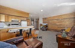 128 E Sage Ave, Fairfield, ID 83327