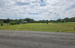 814 N CHEW RD, HAMMONTON, NJ 08037