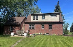 2255 Berg Road, Buffalo, NY 14218