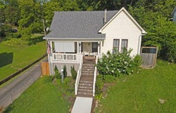 615 N Main Street, WATER VALLEY, MS 38965