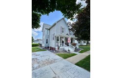 305 N Washington St, Abingdon, IL 61410