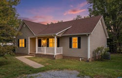 38 HAYRICK RD, WAYNESBORO, VA 22980