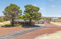 194 S TAYLOR Road, Willcox, AZ 85643