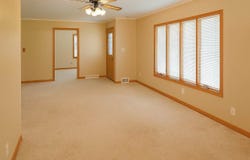 907 McKinley Ave, Lowden, IA 52255