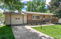 333 E 6th St, Solon, IA 52333